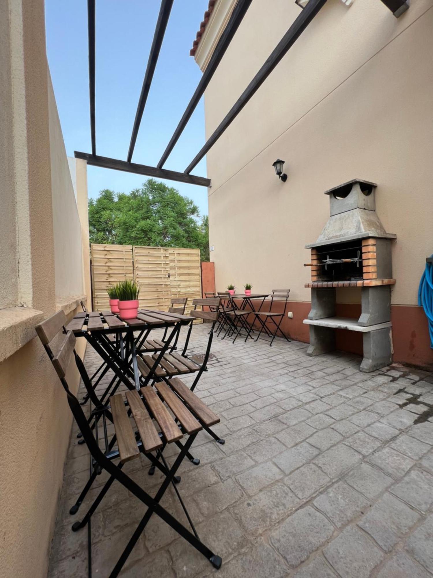 Apartamentos Sevilla Deluxe Rosales Los Rosales  Buitenkant foto